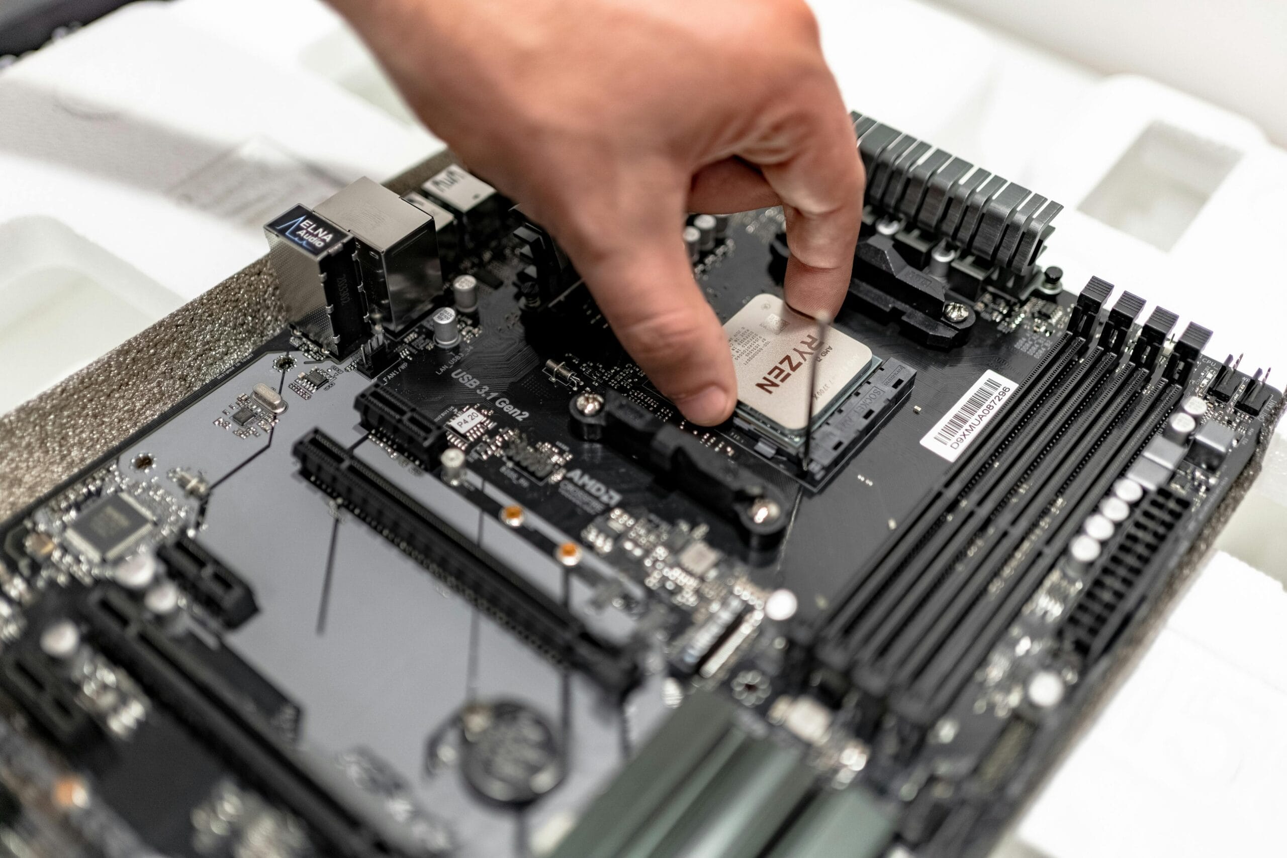 Reliable IT Support Tailored to Small Business Needs Reliable IT Support Tailored to Small Business Needs